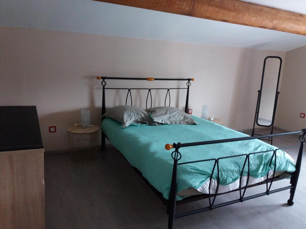 Villa De Vacances Saint-Victor-la-Coste Екстер'єр фото